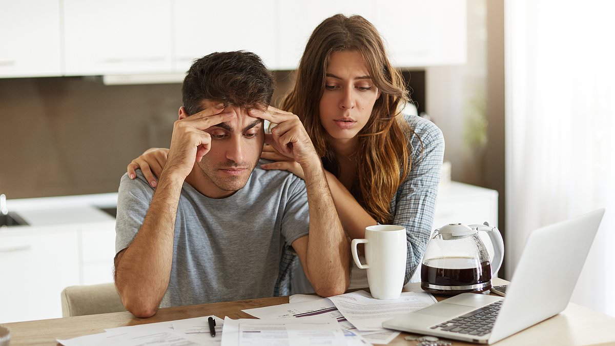 UK inheritance tax receipts rise to £3.7bn in five months as thresholds stay frozen