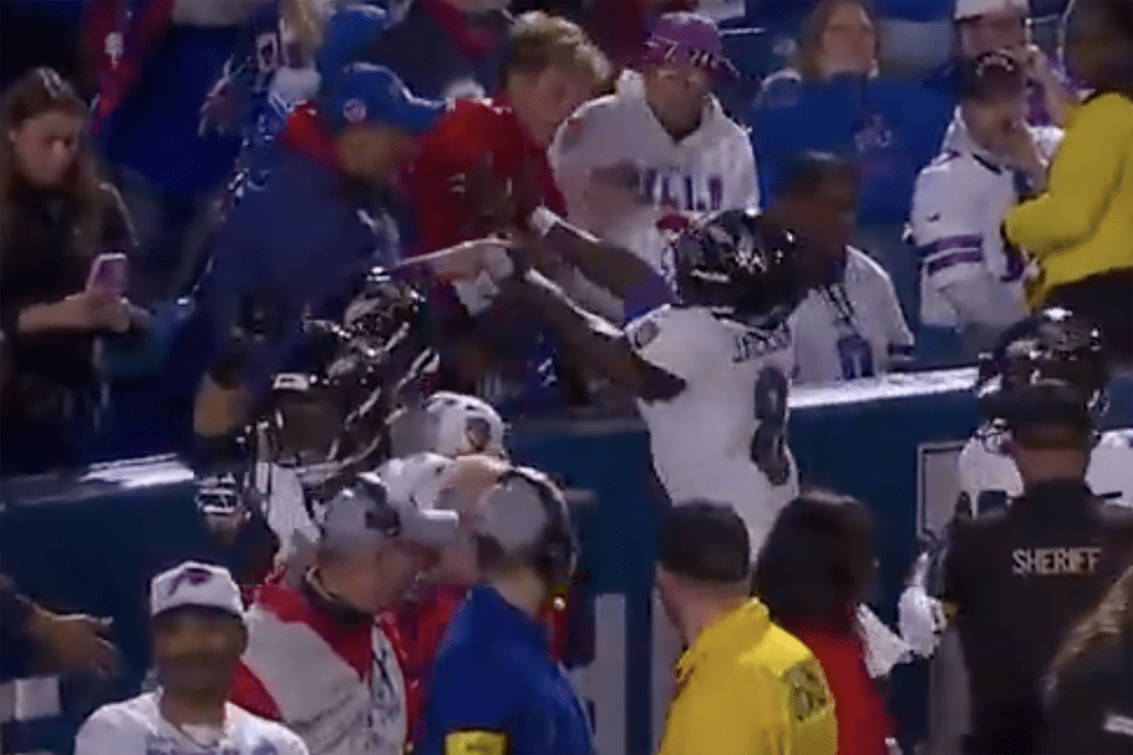 Lamar Jackson says he 'let my emotions get the best of me' after shoving fan in Ravens' 41-40 loss to Bills