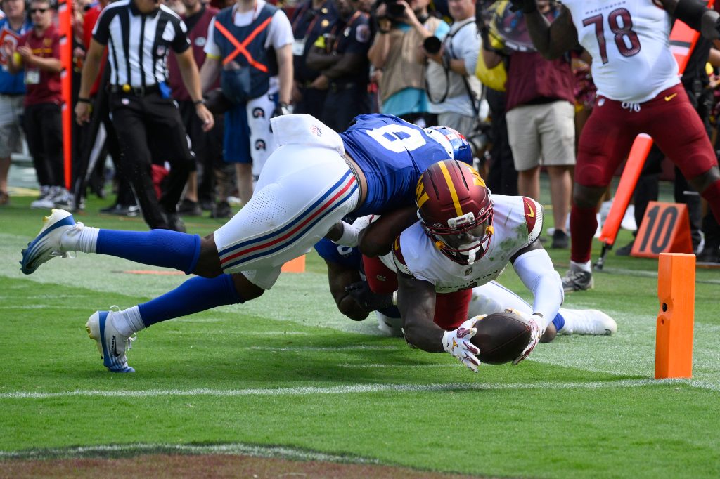 Deebo Samuel emerging as focal point for Commanders; betting pick favors his yardage in Thursday night matchup