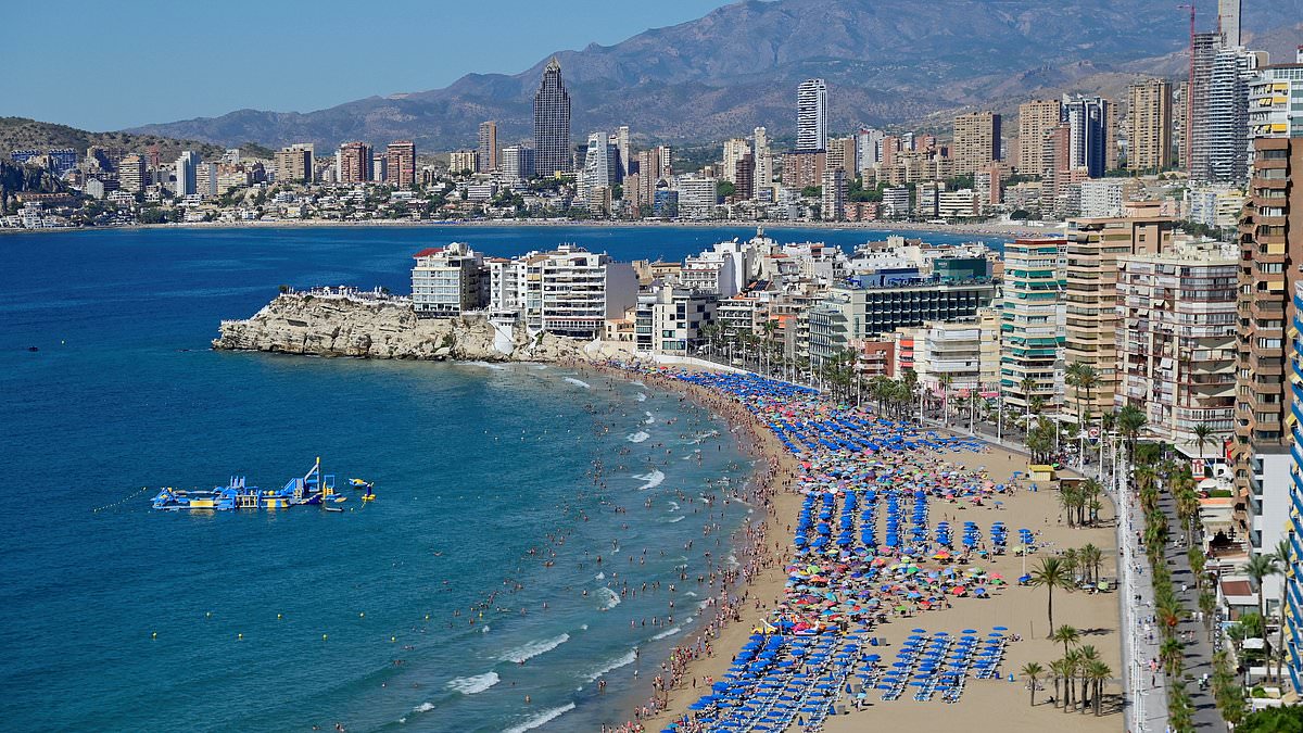 British woman, 64, arrested on suspicion of strangling UK friend with vacuum cleaner cable in Benidorm