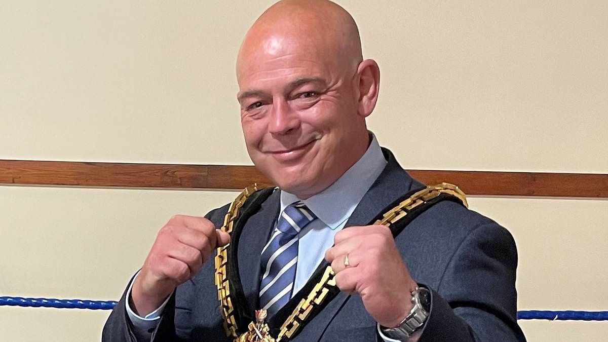 Labour MP’s husband urged to quit council after findings of ‘stolen valor’