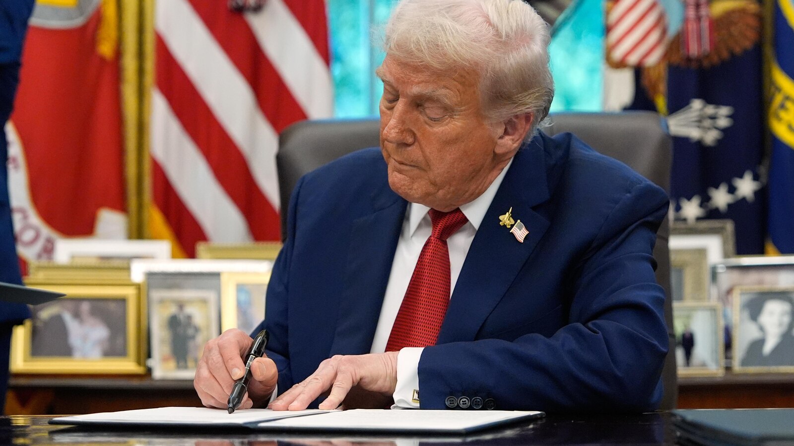 Trump orders crackdown on 'domestic terrorists' in escalation of campaign against political rivals