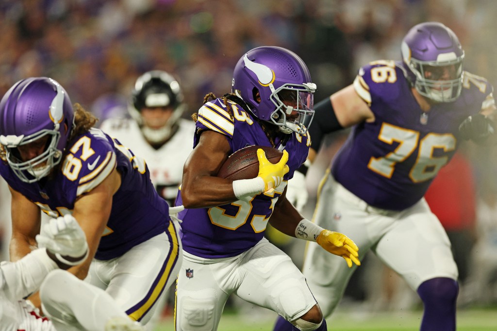 Vikings running back Aaron Jones during a game against the Chicago Bears