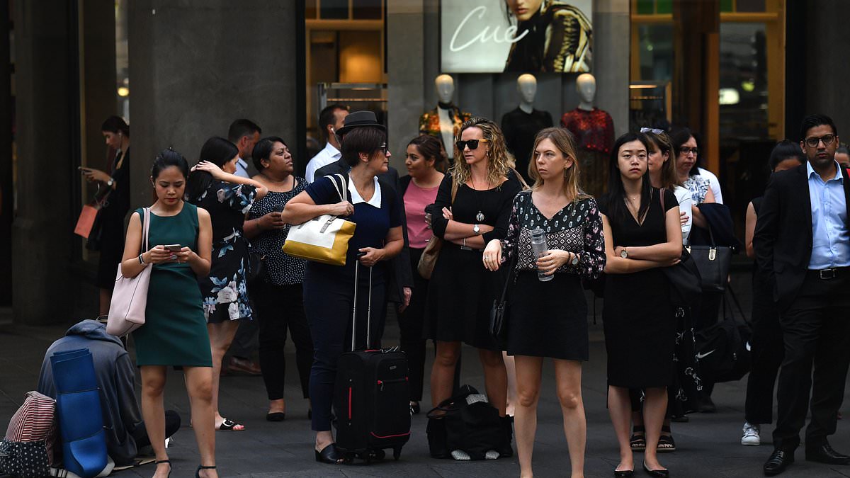 Recruiter flags telltale signs of AI-written resumes and offers tips for jobseekers