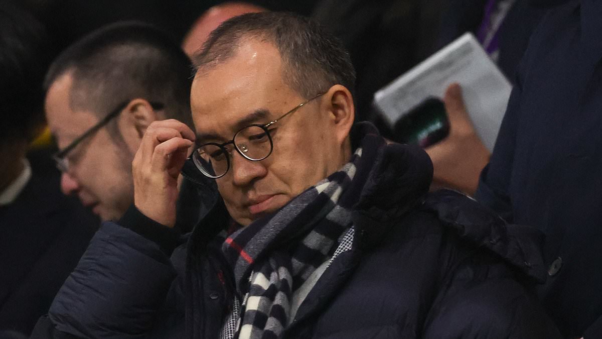 Wolves chief Jeff Shi exits with Christmas gesture as staff receive gifts; other sports notes ripple across the week