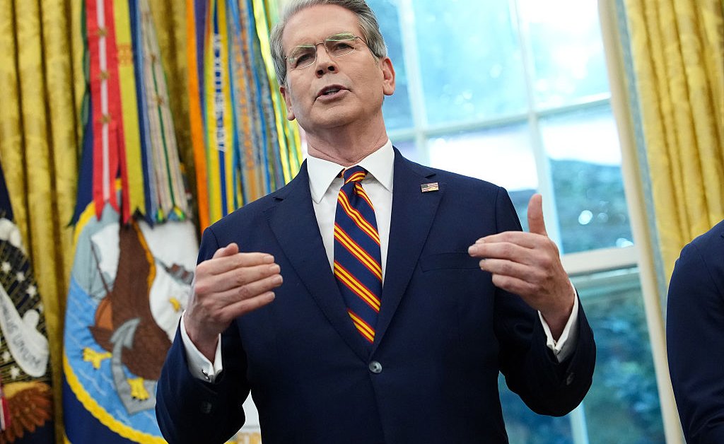 Treasury Warns of Trillions in Potential Refunds if Trump’s IEEPA Tariffs Are Overturned; Legal Experts Say Outcome Unclear