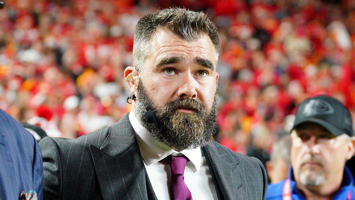 Jason Kelce during Chiefs game