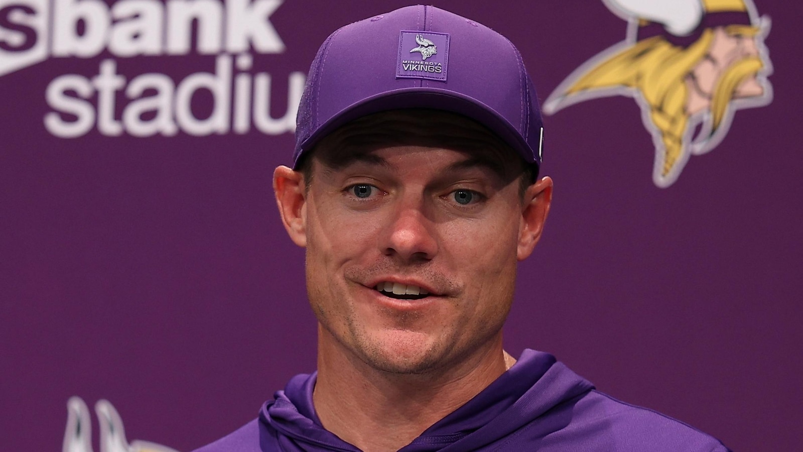 Vikings lean into defense, rushing attack in 48-10 win over Bengals