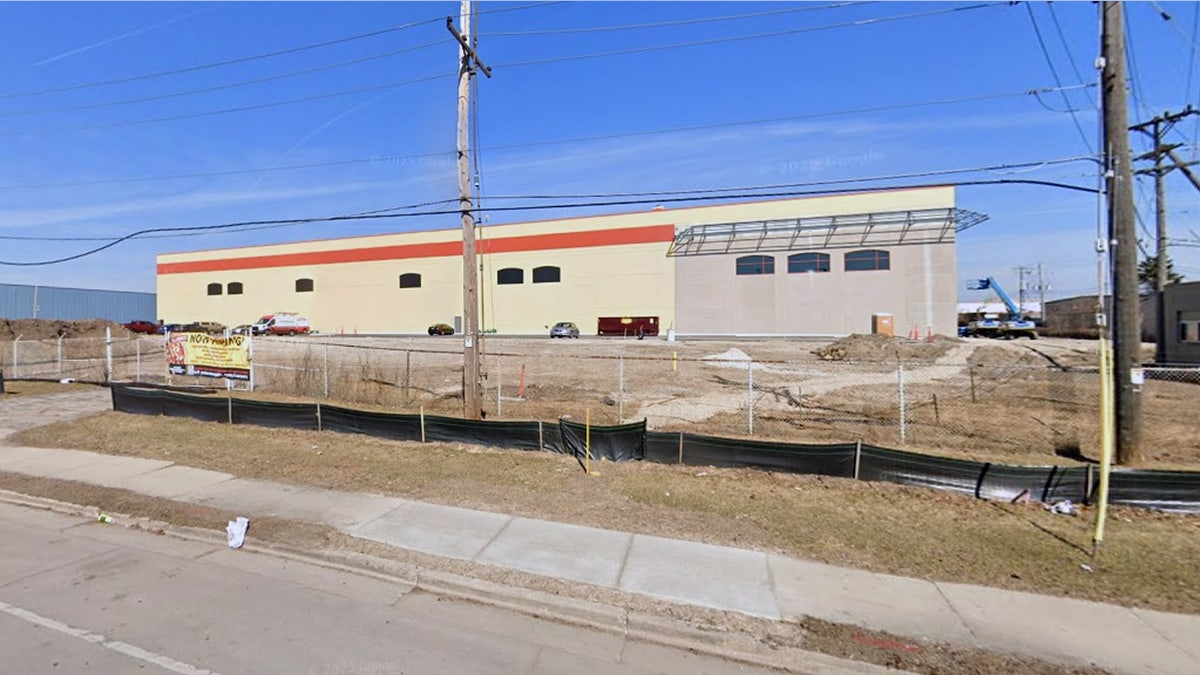 Wisconsin pizza plant worker crushed by robotic machine dies; investigation underway