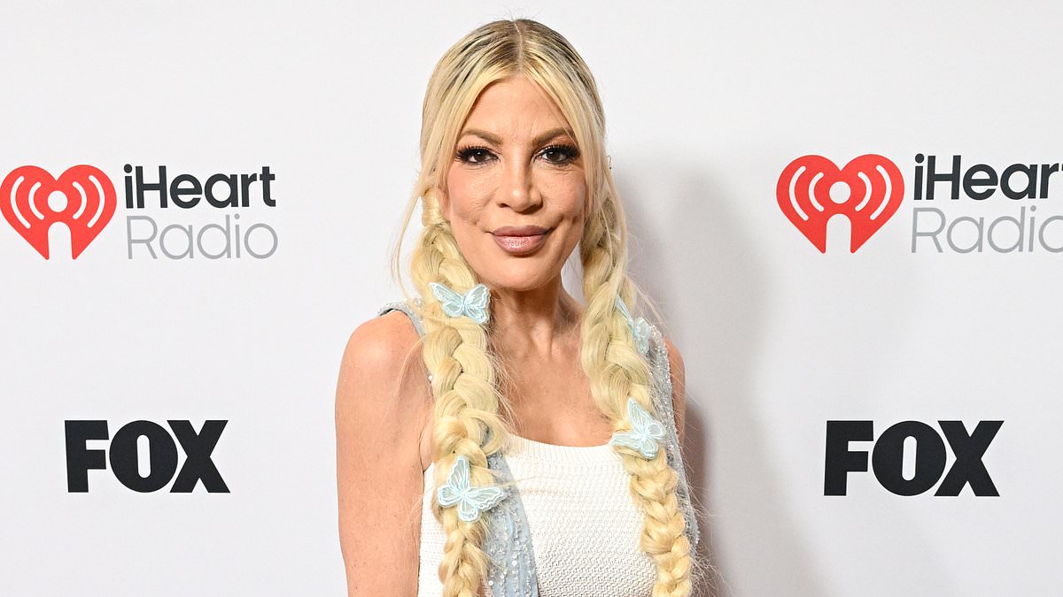 Tori Spelling reveals she once dated Charlie Sheen on misSPELLING podcast