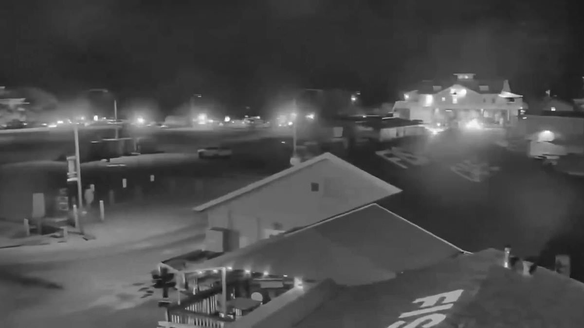 Gunman fires from boat into North Carolina restaurant; multiple injured, suspect at large