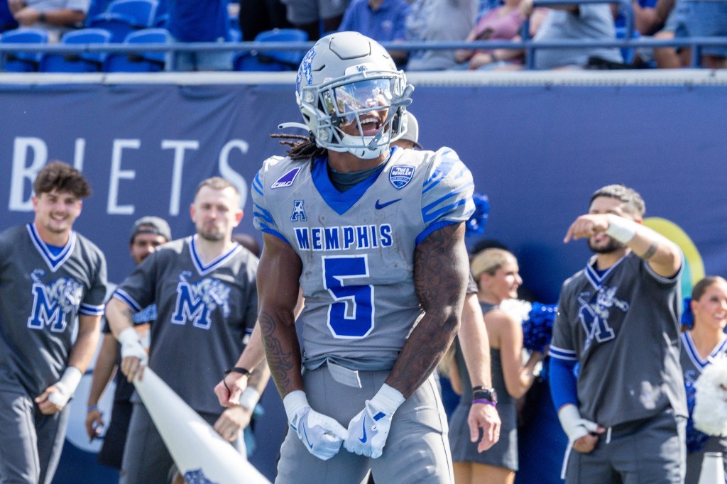 Memphis Tigers running back Sutton