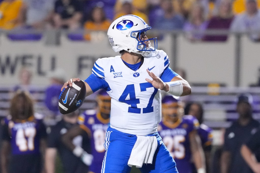 Brigham Young Cougars quarterback Bear Bachmeier