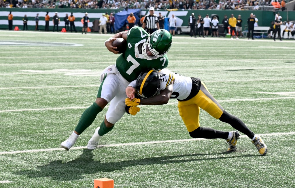 Fields runs and is stopped short