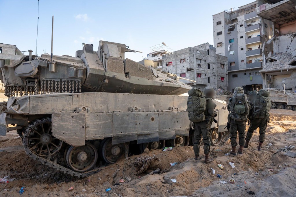 IDF advancing in Gaza