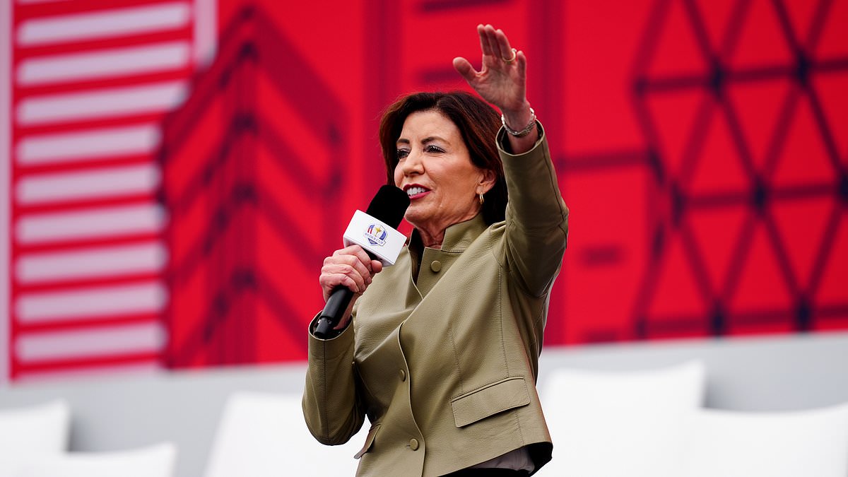 Hochul booed by Ryder Cup crowd during opening ceremony on Long Island
