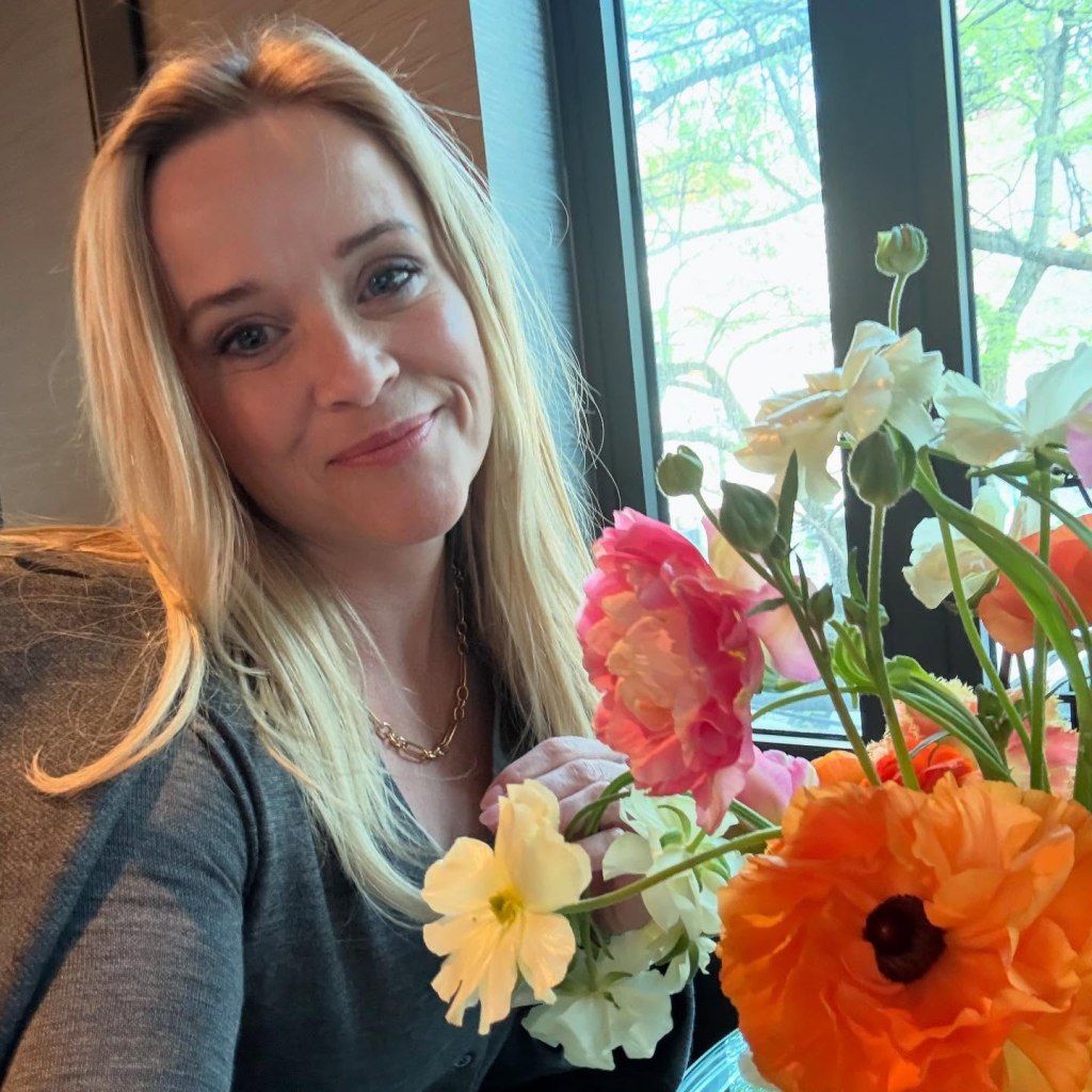 Seattle Reese Witherspoon 4-30