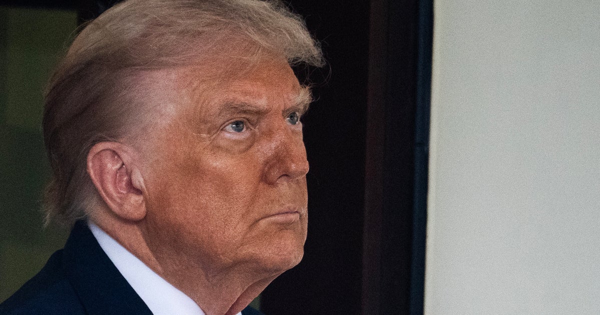 Critics pan proposed 90,000-square-foot White House ballroom as Trump plans expansion