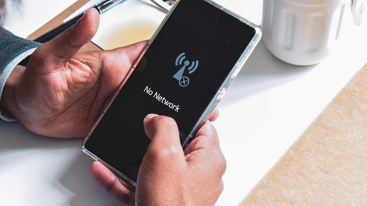 Which? analysis exposes UK mobile signal black spots; cities fare best