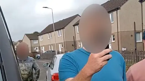 Council contractor threatened after removing Saltire flags in Stenhousemuir