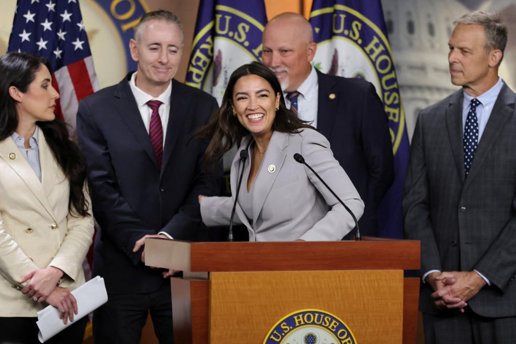 House resolution praising Charlie Kirk draws 58 Democratic opposition, fueling clash over civil rights history