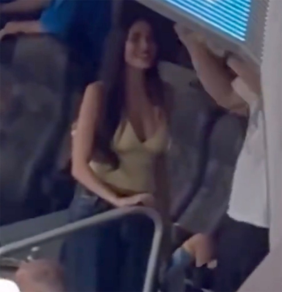 Madison Beer in attendance