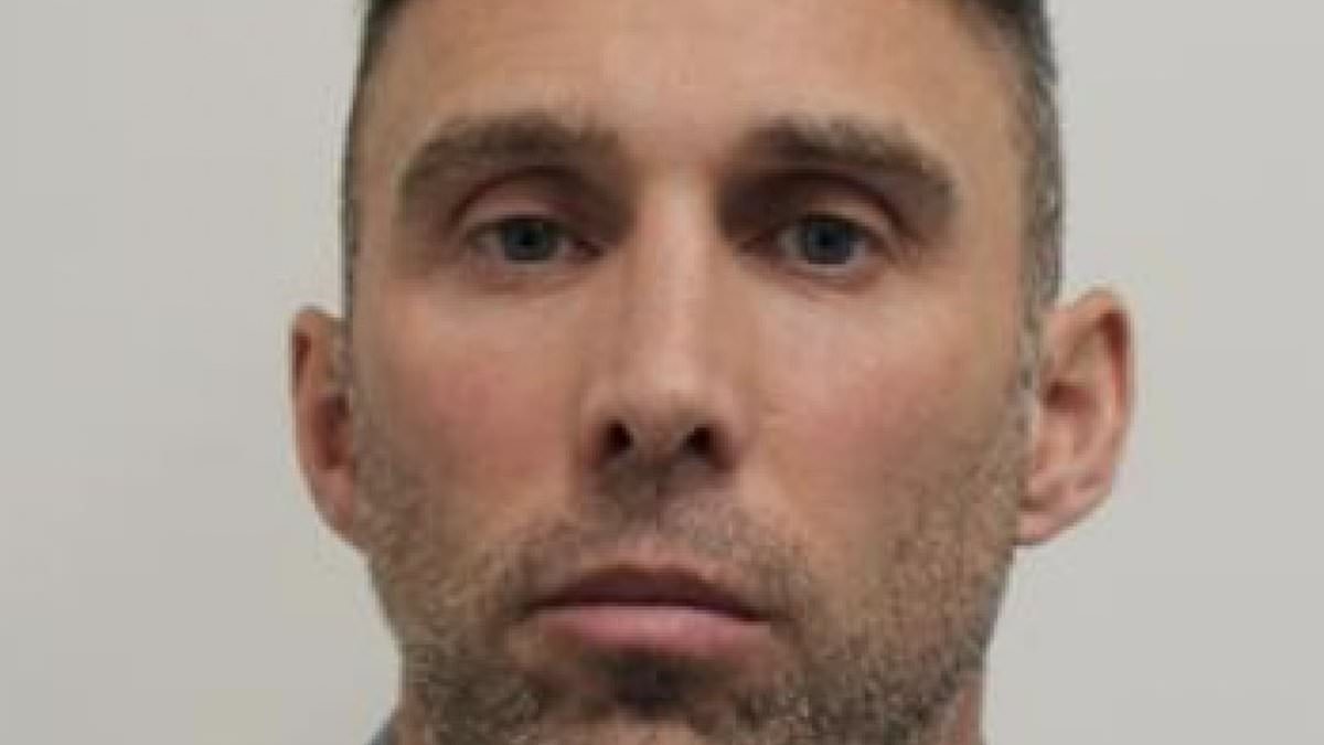 UK gangland armourer jailed for 26 years for arming criminals via EncroChat and plotting acid attack