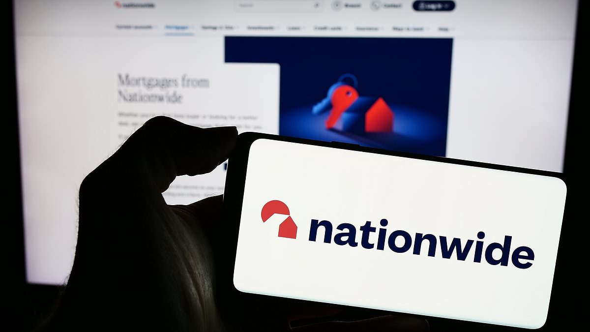 Nationwide banking app outage leaves thousands unable to access accounts