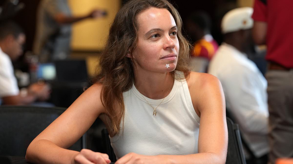 AP voter draws backlash after bizarre Top-25 ballot following Florida upset