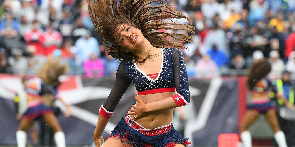Photos: New England Patriots cheerleaders in action during 2025 season