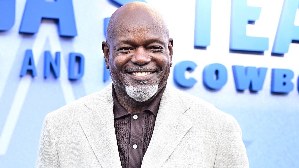Emmitt Smith sues former associate, alleges $500,000 investment fraud