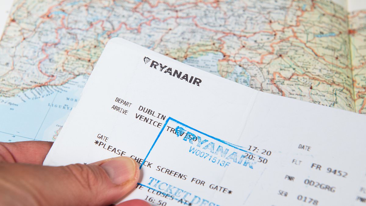 Ryanair moves to 100% digital boarding passes from November, drawing ageism concerns