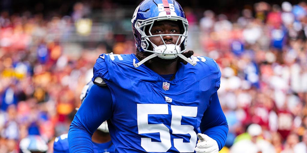 Giants' James Hudson III flagged four times on opening drive, swings at Cowboys player costs yards