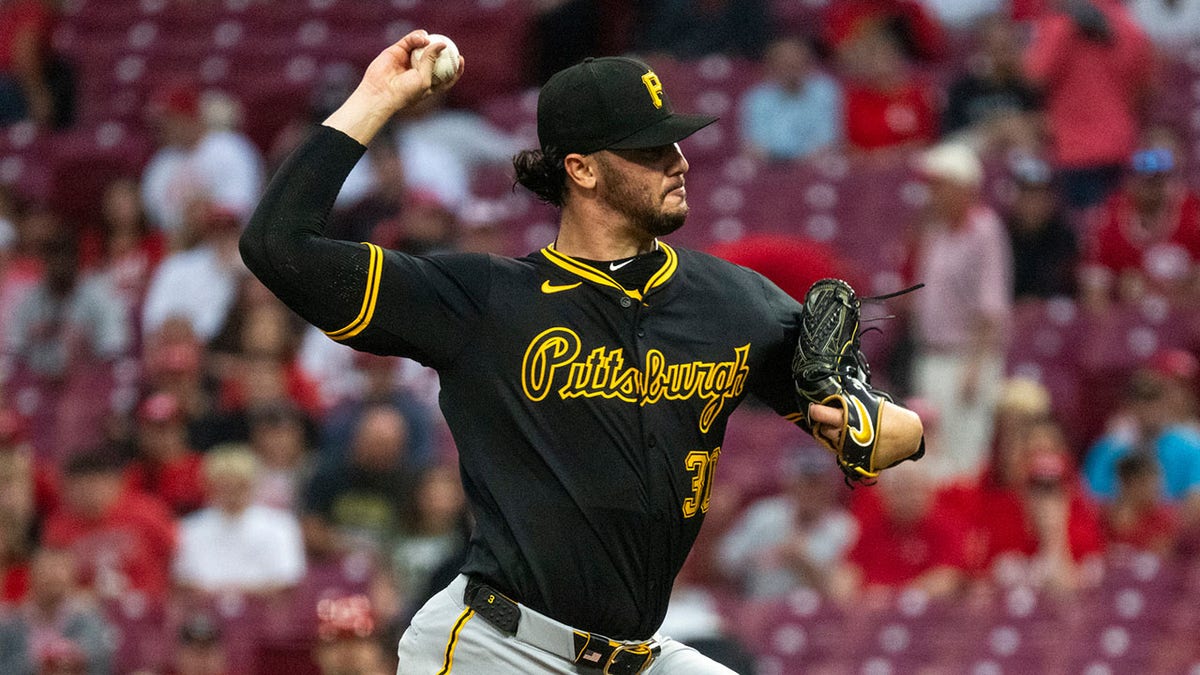 Skenes Sets Pirates Franchise Record in Final 2025 Start
