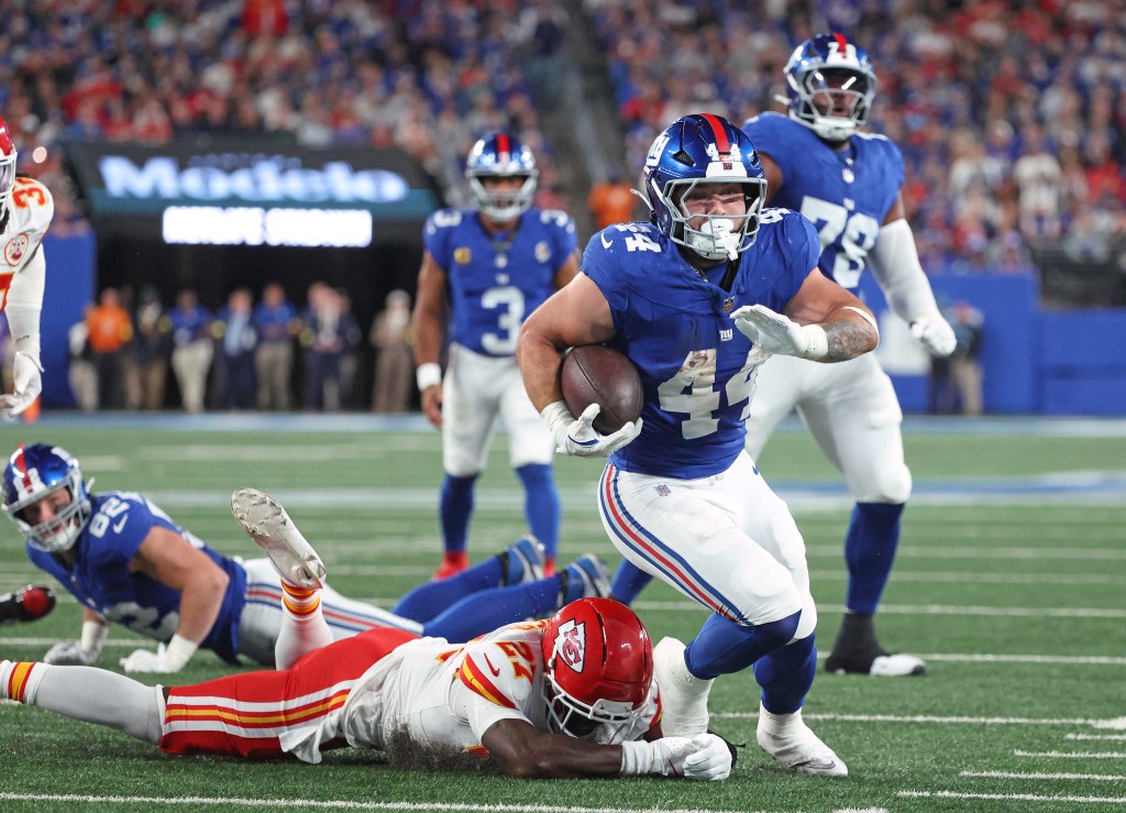 New York Giants on the field after Sunday loss