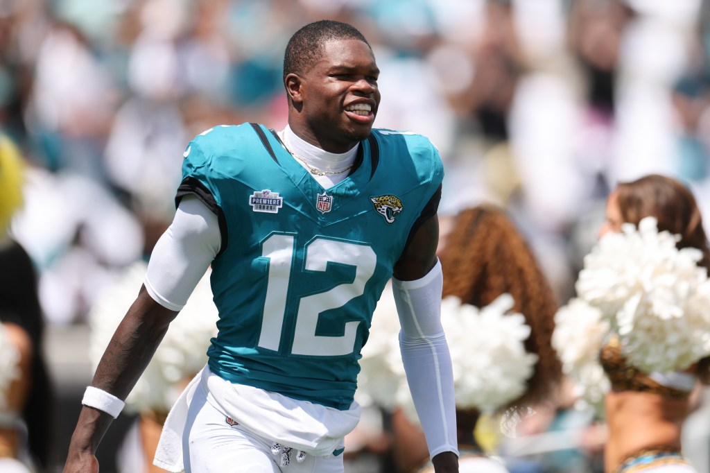 Hunter pulls in a catch during his NFL debut