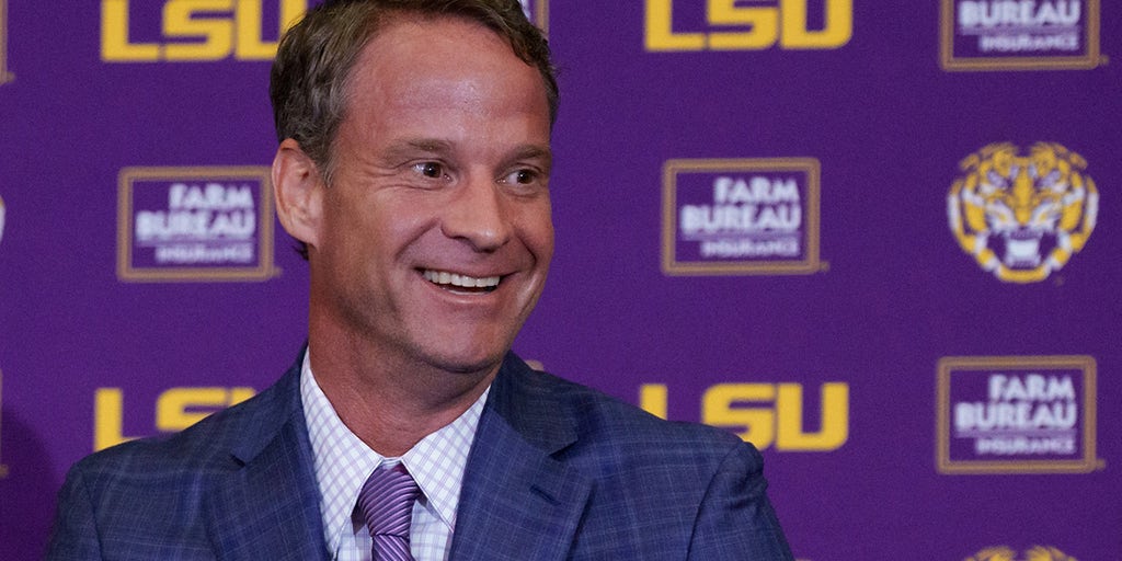 Lane Kiffin nets $250,000 playoff bonus as Ole Miss advances; potential $1 million on title run