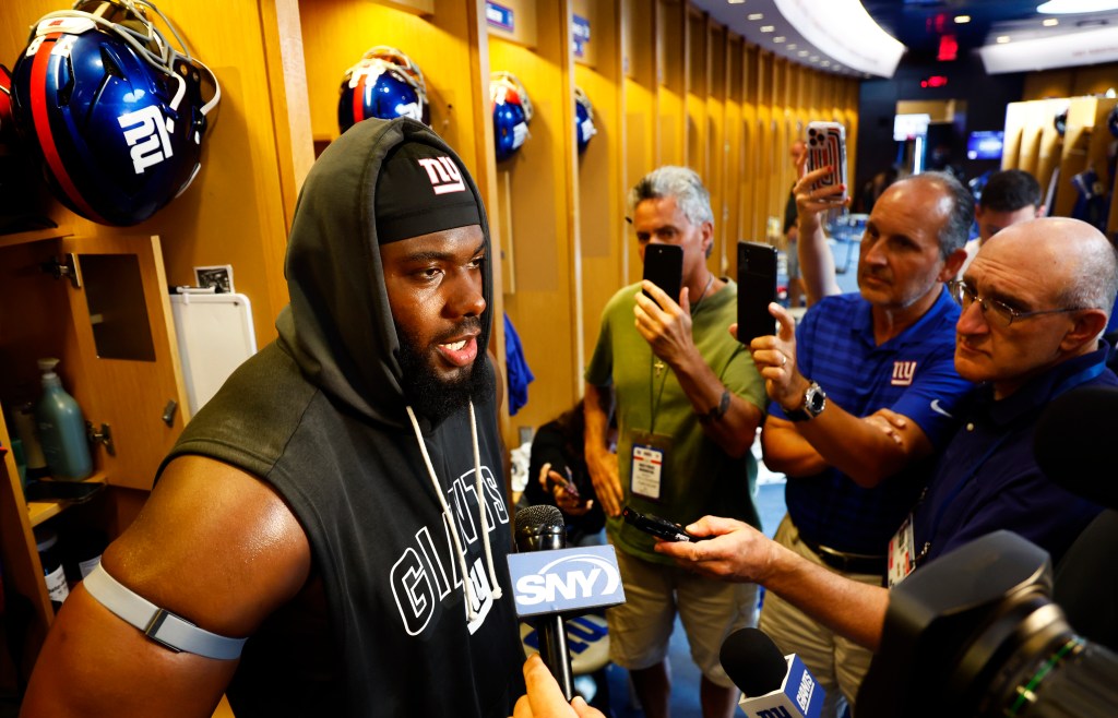 Andrew Thomas Returns to Practice; Giants Weigh Possible Return vs. Cowboys