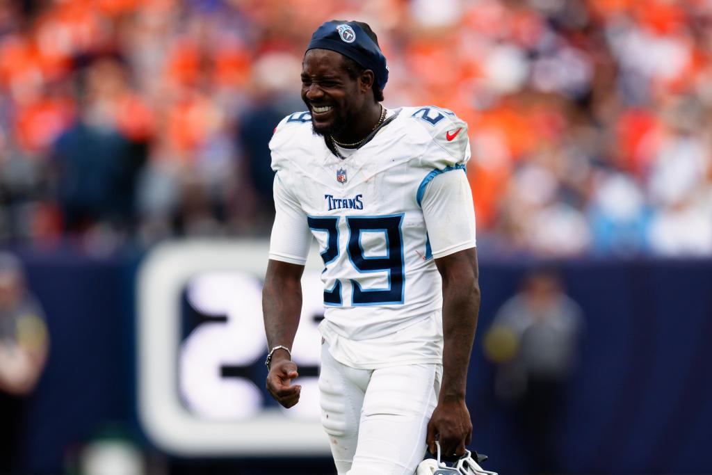 Jets acquire Jarvis Brownlee Jr. from Titans in 2026 draft-pick swap