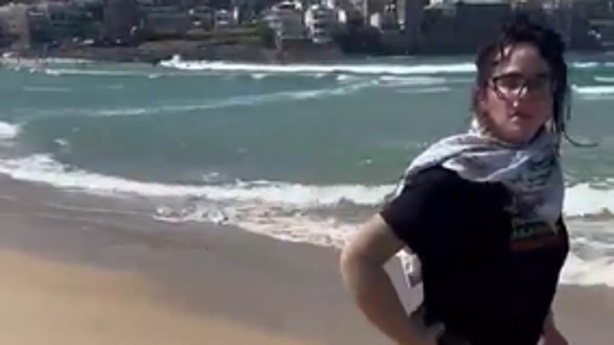 UNSW lecturer apologizes for 'dead Zionist' remark after Bondi Beach clash