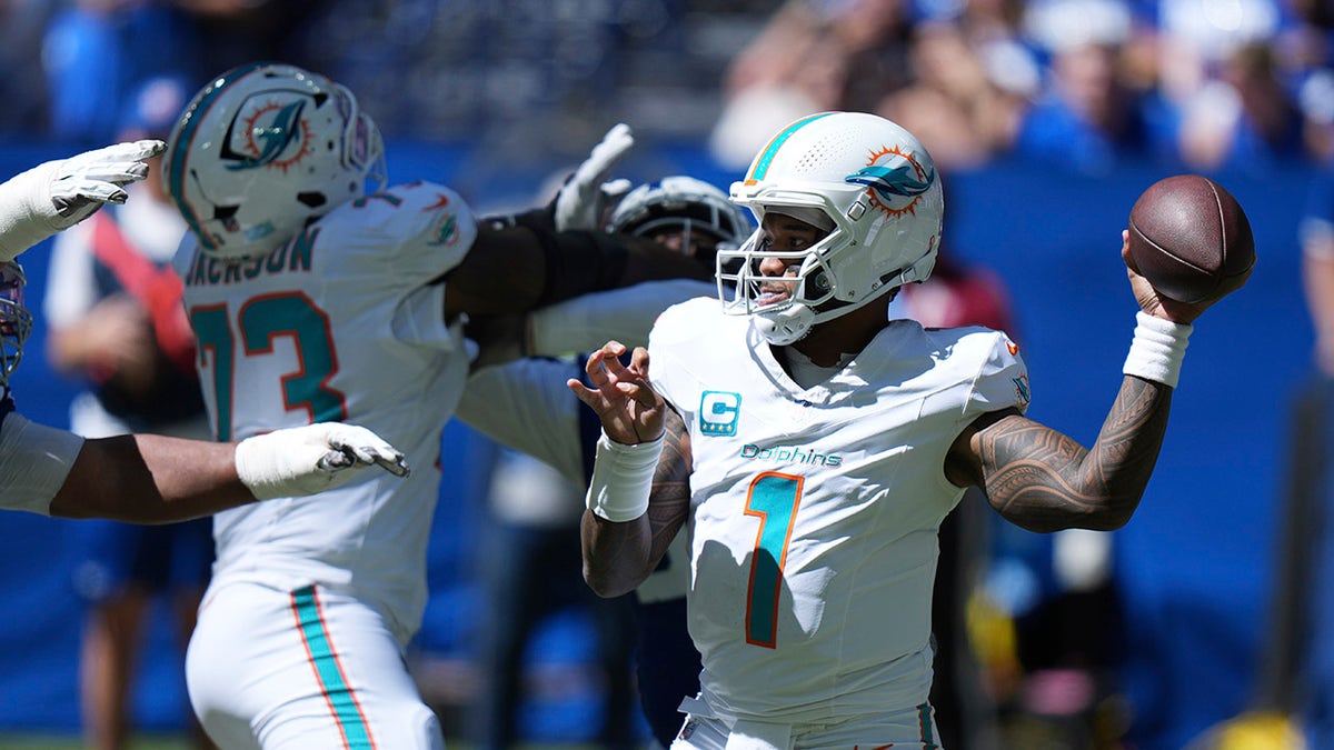 Tua Tagovailoa looks to pass