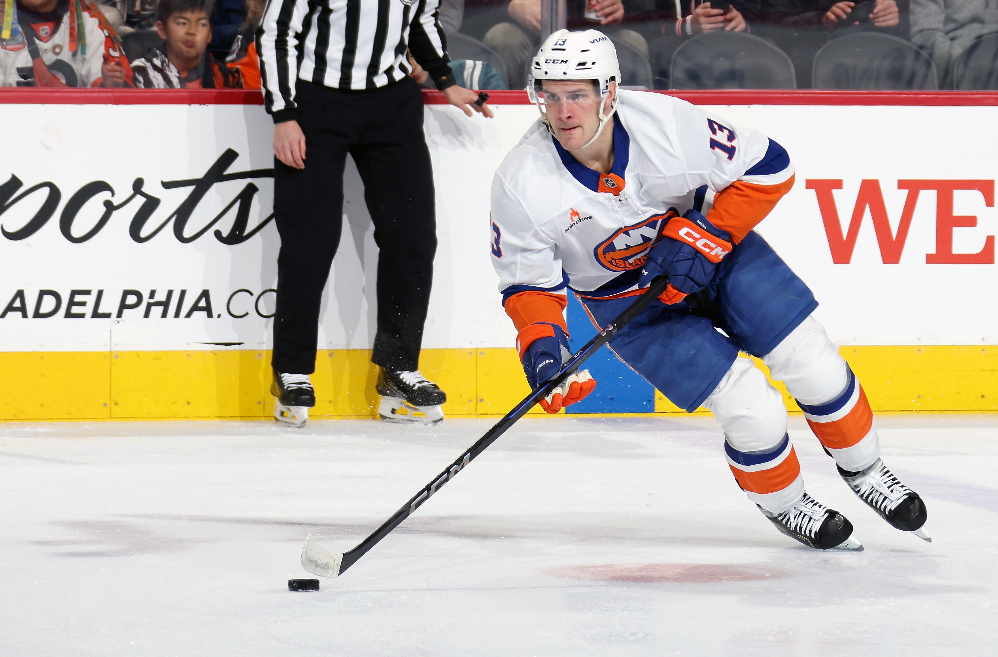 Barzal to center as Islanders lean on gradual return; Ritchie waits