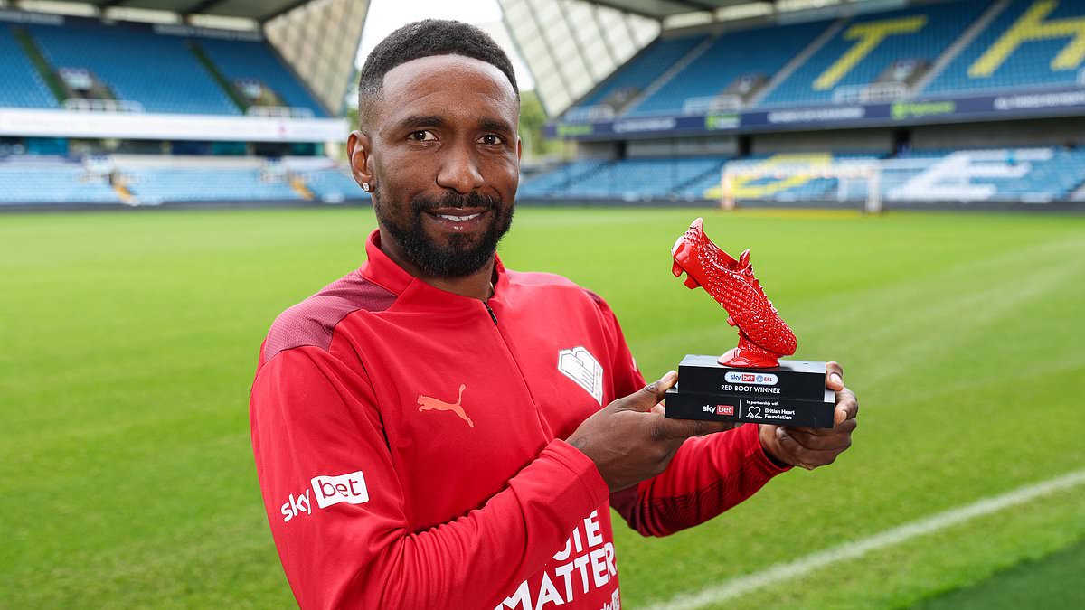Jermain Defoe unveils EFL 'Red Boot' as Sky Bet and British Heart Foundation relaunch Every Minute Matters