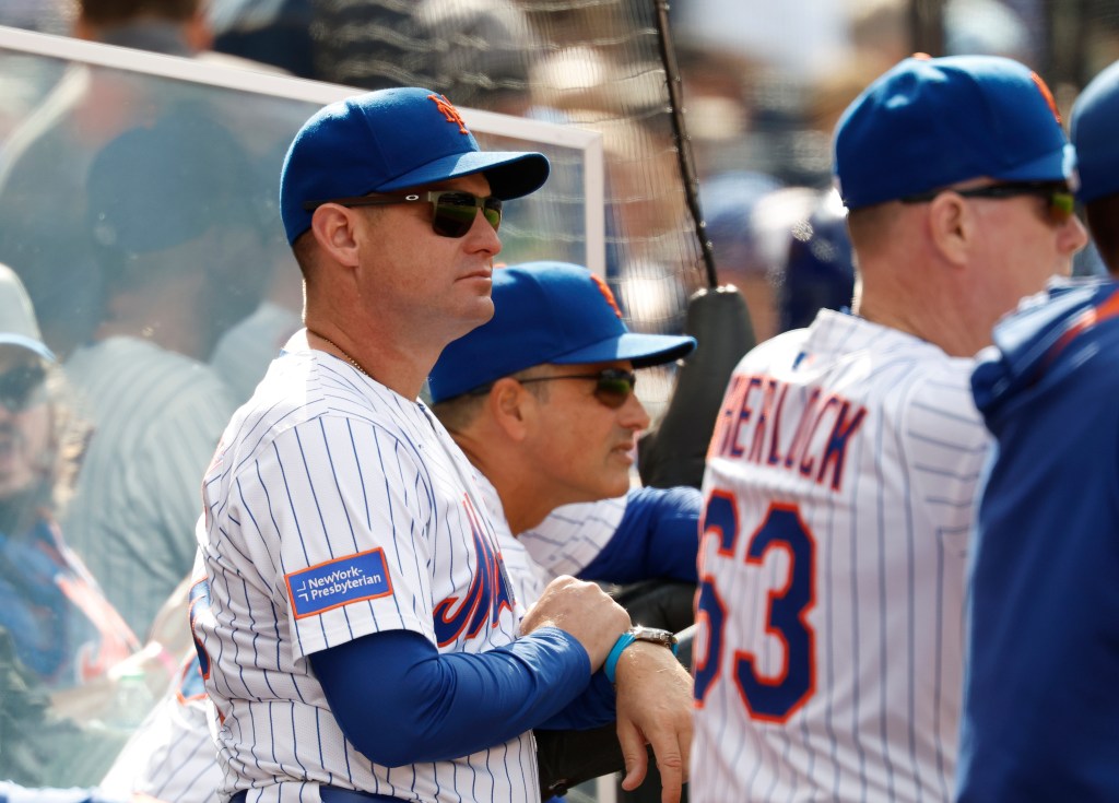 Mets face six-game road trip to save playoff hopes