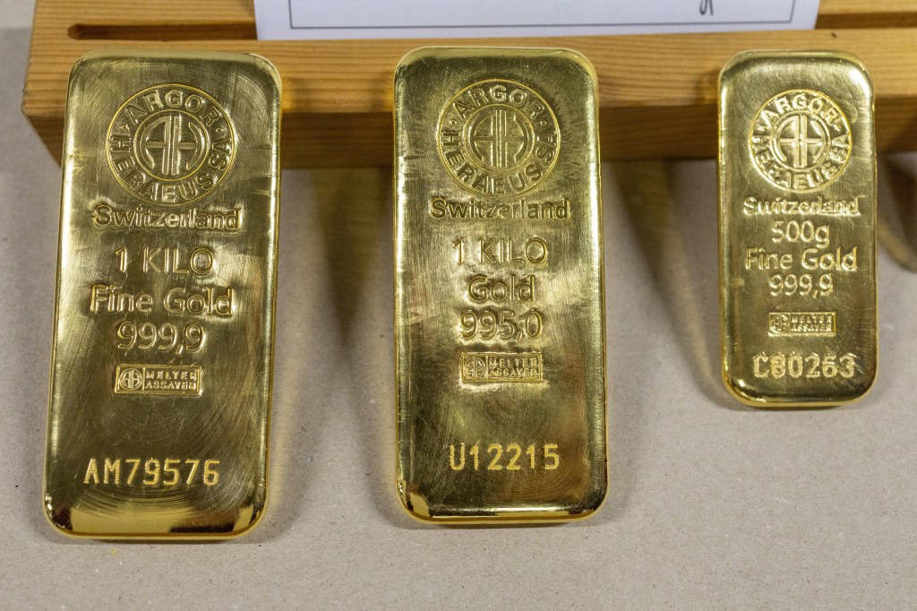 Switzerland Proposes U.S. Gold Refining Investment to Help Dial Back Trump Tariffs