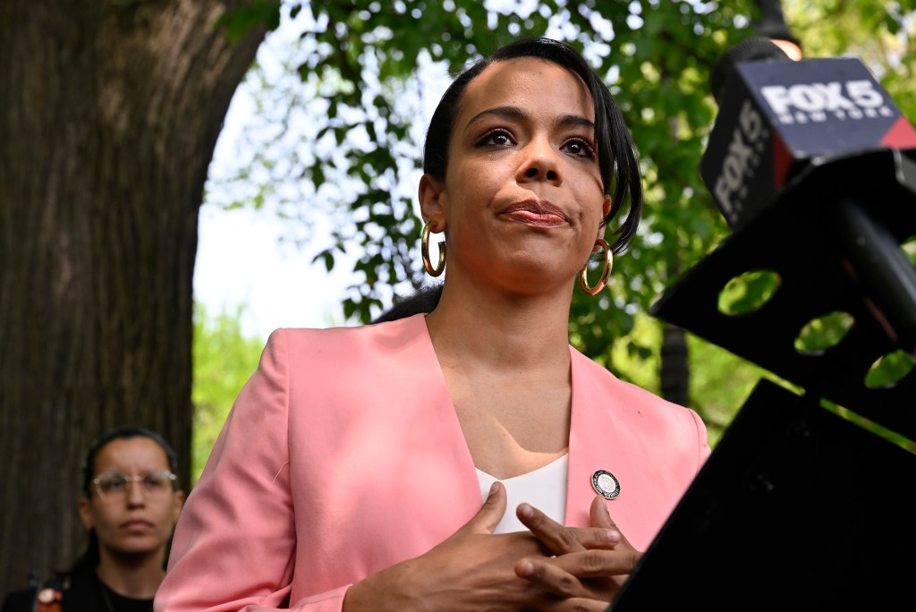 NYC Council OKs appliance installation mandate, critics warn of rising costs