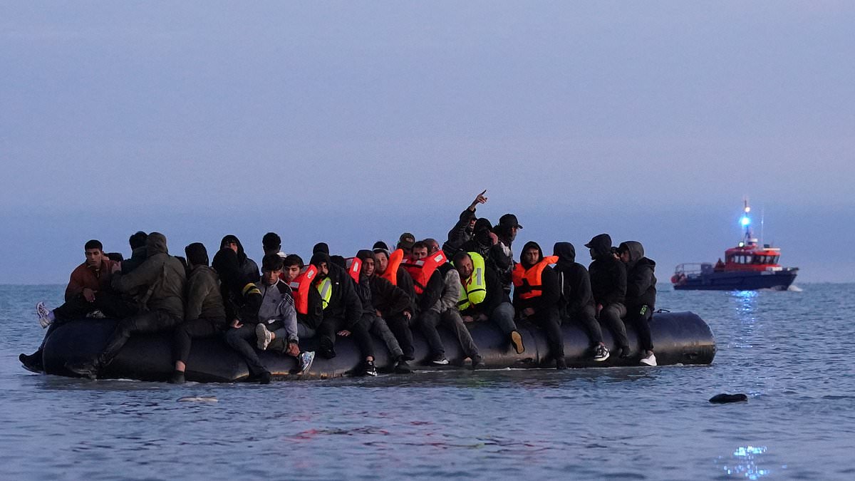 Border Force strike vote adds pressure as UK grapples with Channel crossings