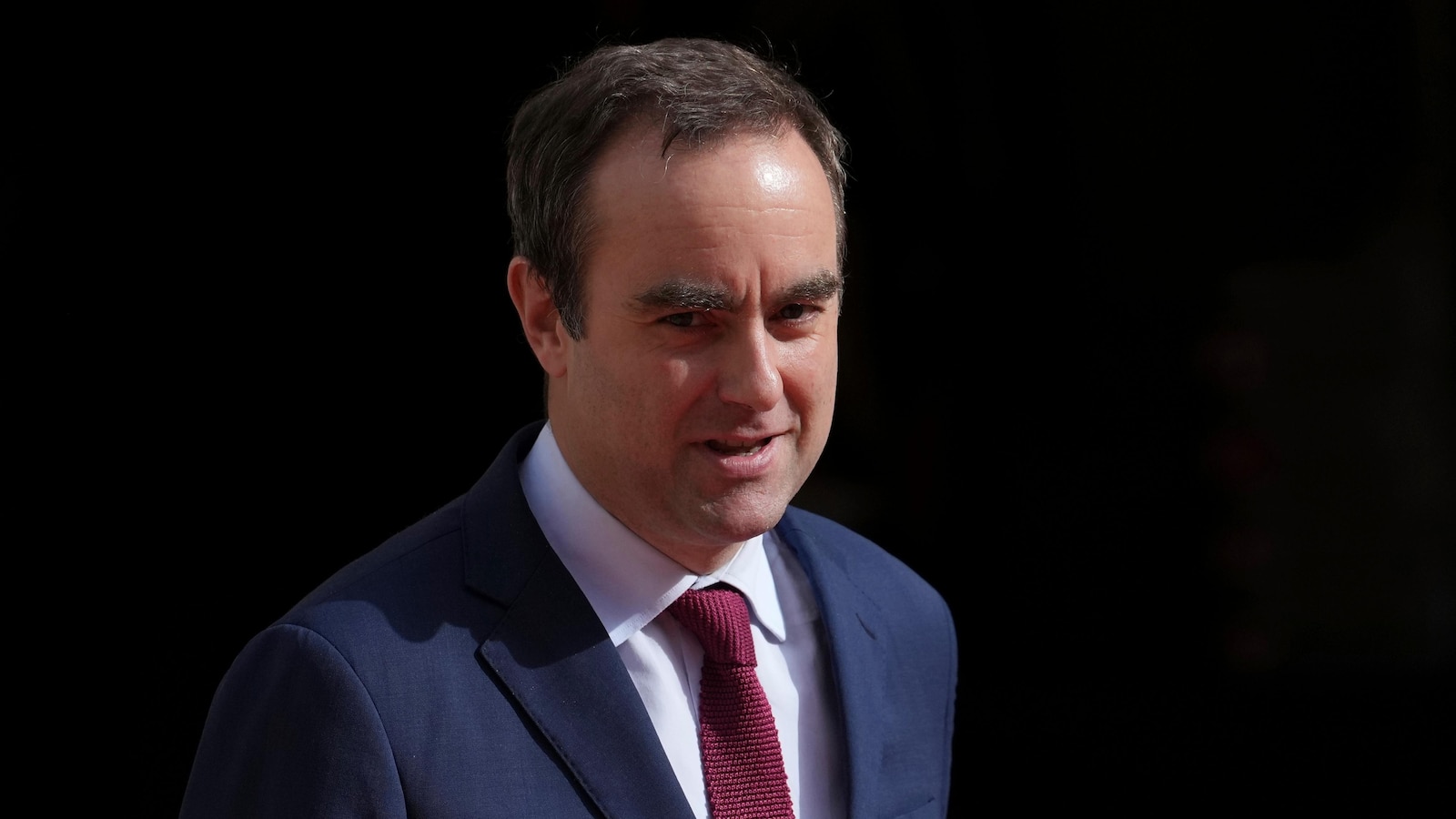 France’s New Prime Minister Faces Budget Crisis and Nationwide Strikes