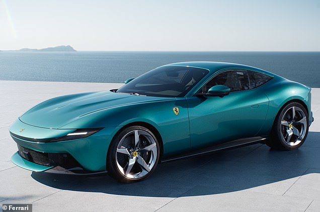 Ferrari Amalfi interior and steering wheel