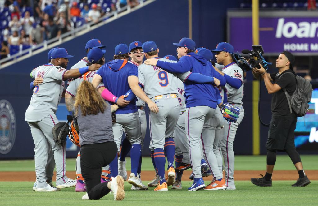 Mets' 5-0 win over Marlins fuels playoff questions ahead of Game 162